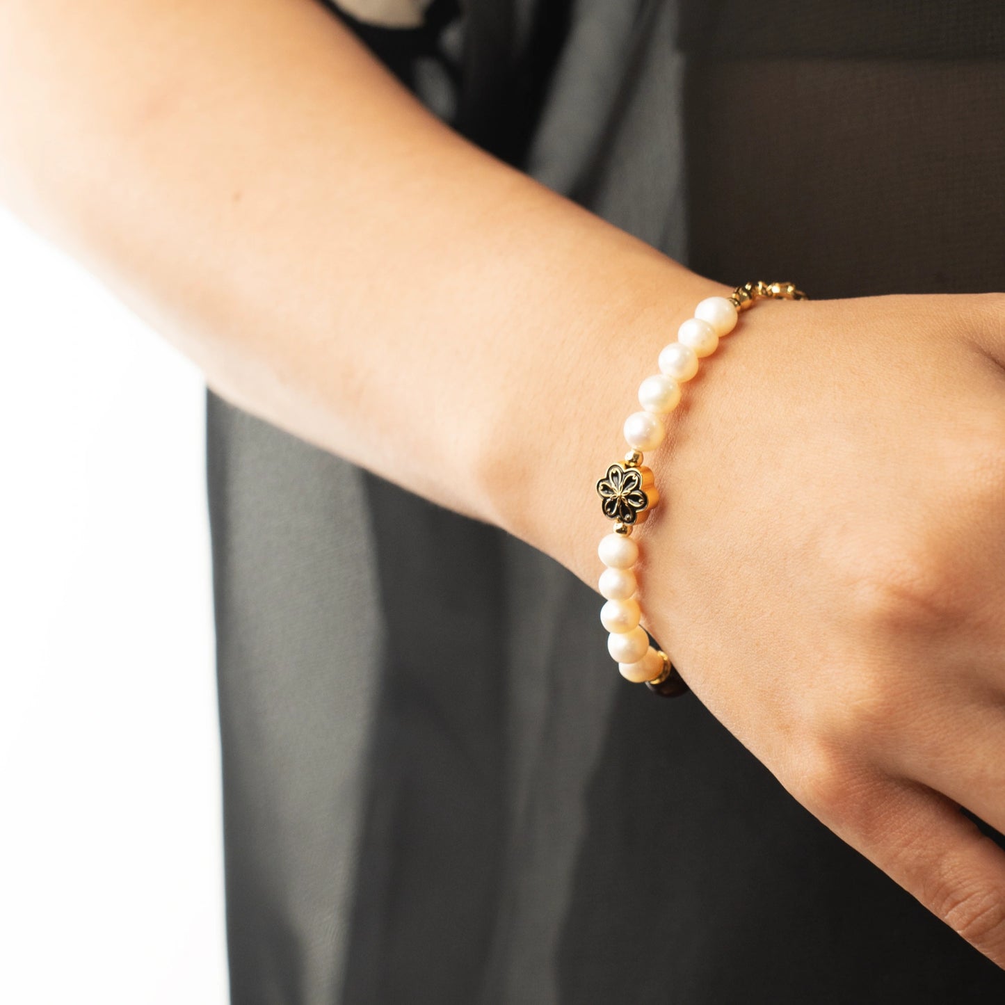 Spliced Design Garnet Pearl Bracelet for January Birthdays