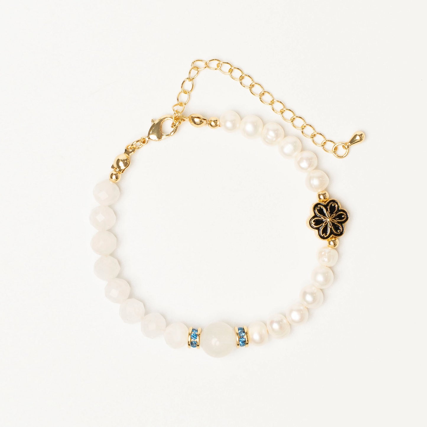 A talisman for the intuitive soul. This Mulstio bracelet blends Moonstone's connection to inner knowing with Pearl's energy of serene grace, empowering your feminine energy.