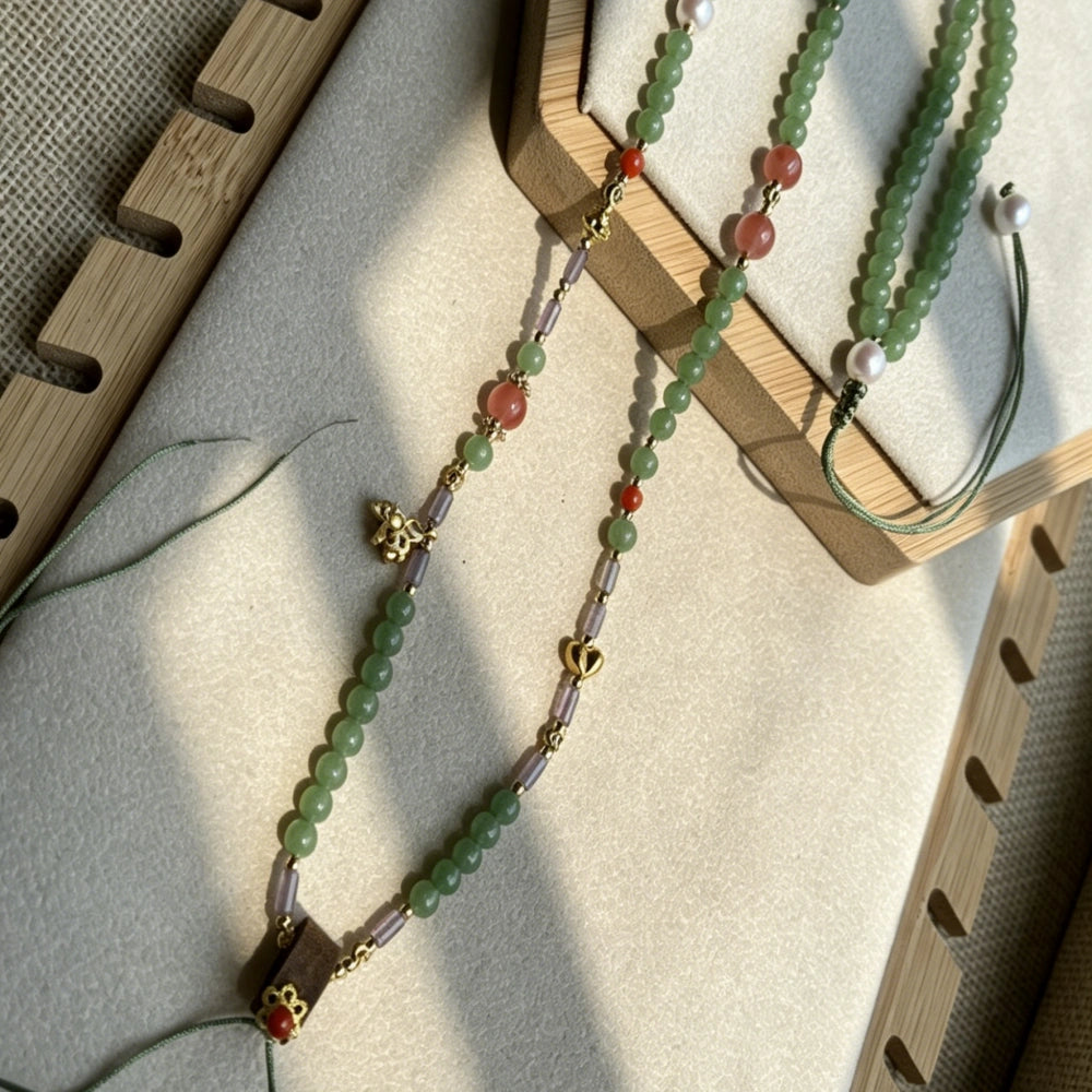 Mulstio Emerald Green Aventurine Chalcedony Choker Necklace Abundance and Abundant Female Power
