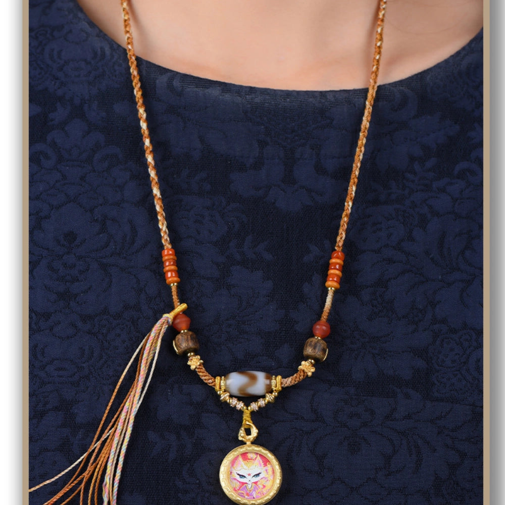 Handmade Tibetan Dzi Bead Fox Pendant Necklace Ethnic Style Healing Amulet for Women Empowerment