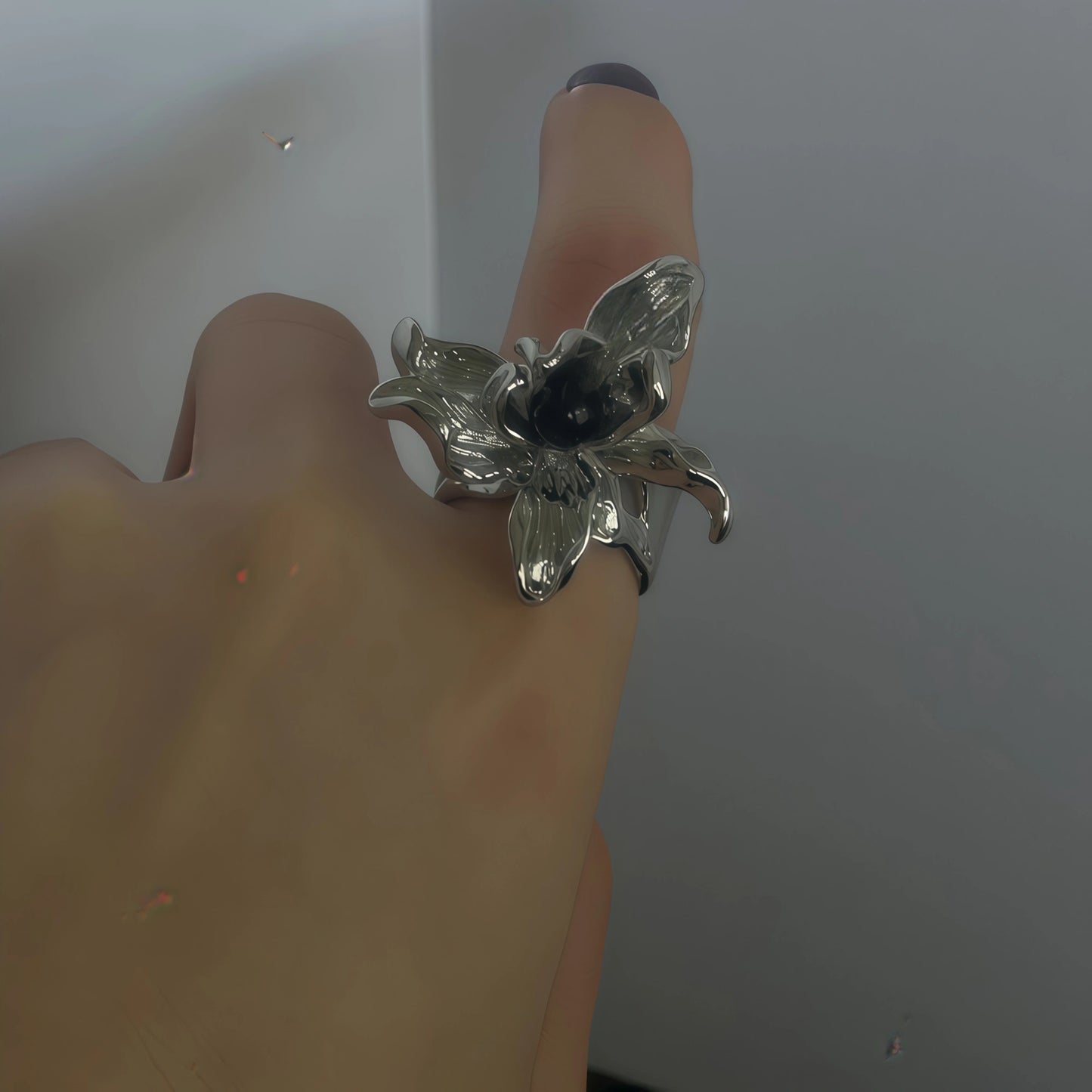 Gothic Style 3D Iris Flower Inlaid Black Onyx Adjustable Ring - Gold/Silver