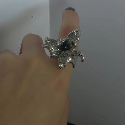 Gothic Style 3D Iris Flower Inlaid Black Onyx Adjustable Ring - Gold/Silver