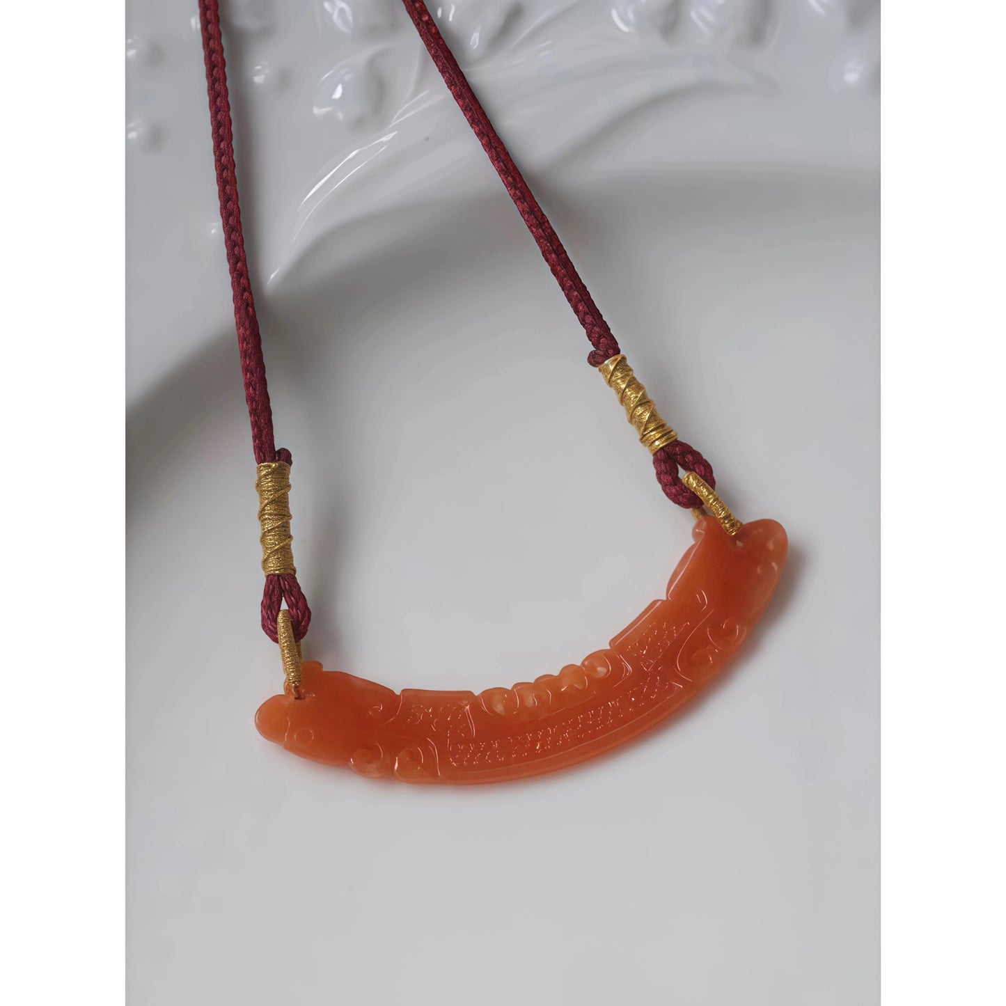 Nanhong Agate Necklace and Earrings Set with Vintage Carving