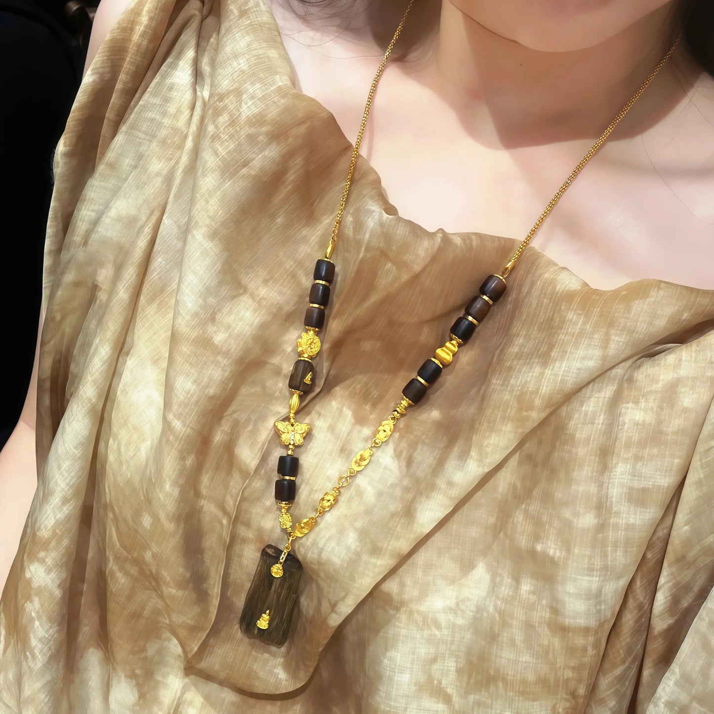 Agarwood Pendant Necklace with Gold Silver Chain