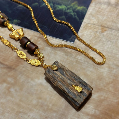 Agarwood Pendant Necklace with Gold Silver Chain