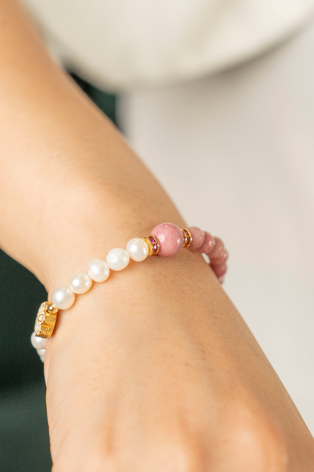 Birthstone Lnca Rose Pearl Spliced Bracelet - JUL - Mulstio -2