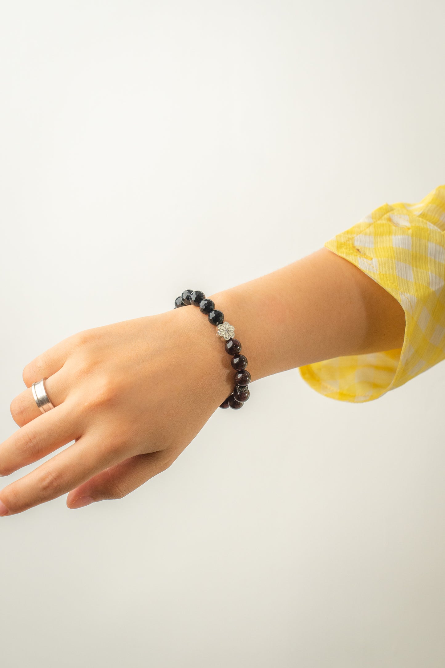 Birthstone Garnet Bracelet - JAN - Quarter Eclipse - Mulsito -2