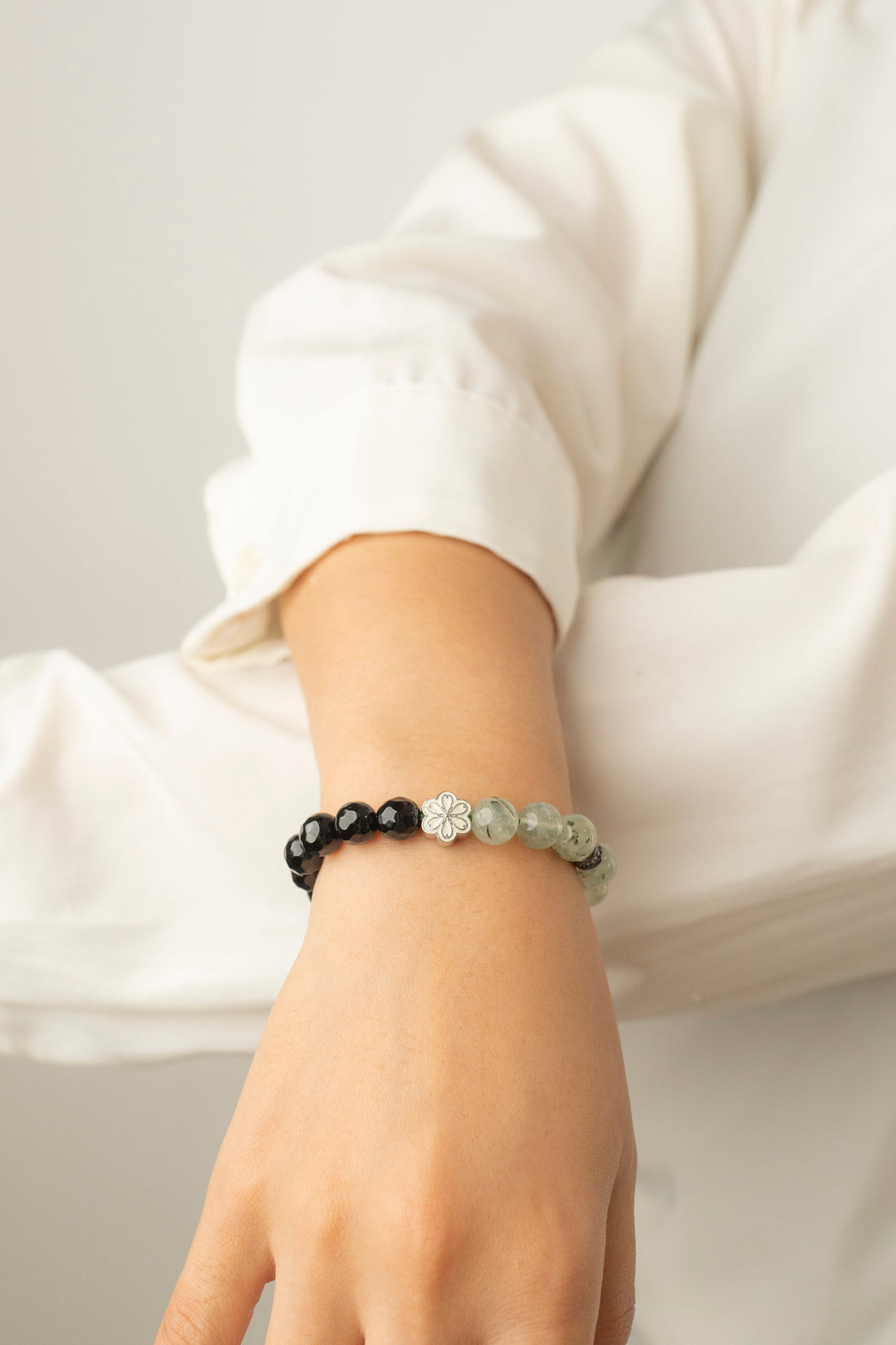 Birthstone Prehnite Bracelet - AUG - Quarter Eclipse - Mulstio - 2