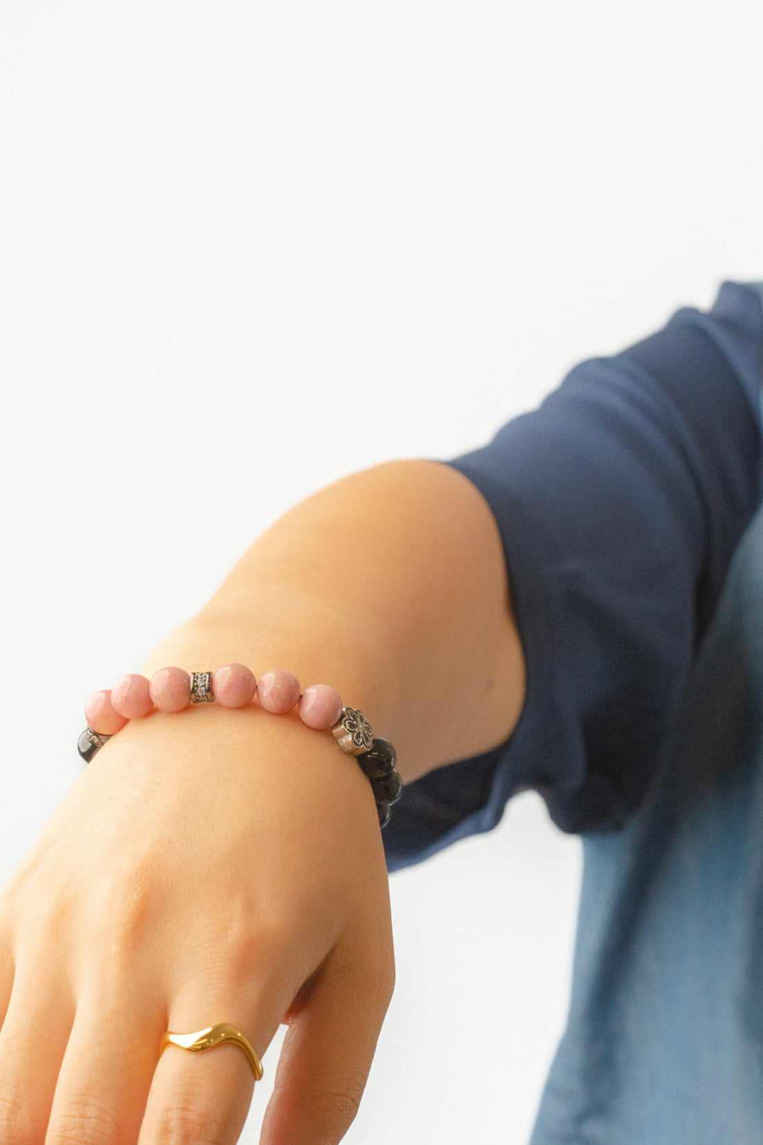 Birthstone Lnca Rose Bracelet - JUL - Quarter Eclipse - Mulstio -4