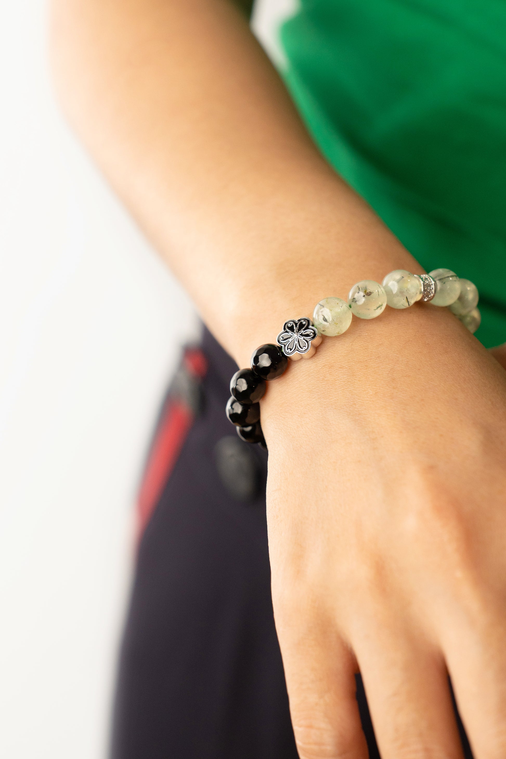 Birthstone Prehnite Bracelet - AUG - Quarter Eclipse Mulstio - 8