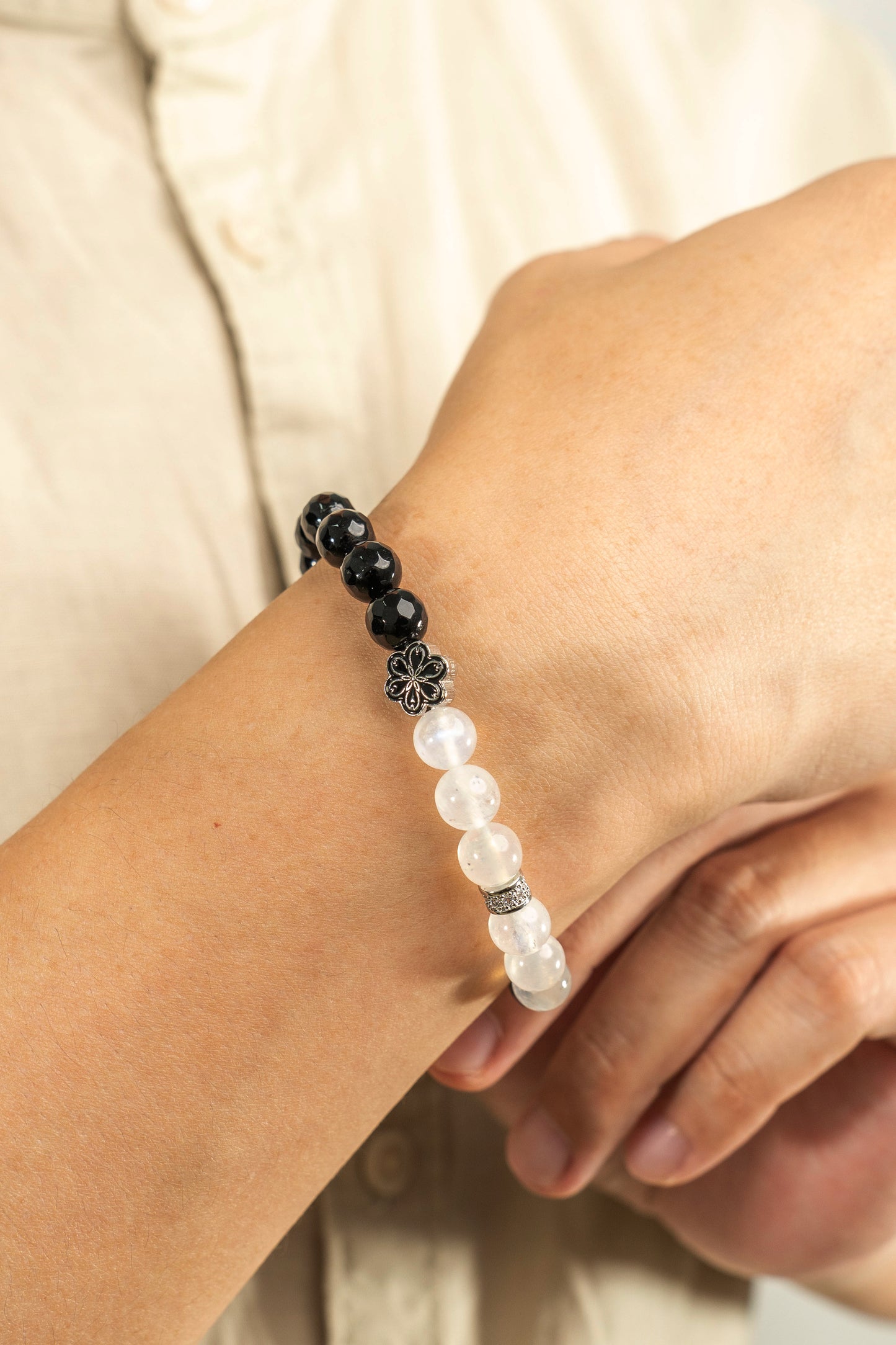 Birthstone Moonstone Bracelet - JUN - Quarter Ecilpse - Mulstio - 4