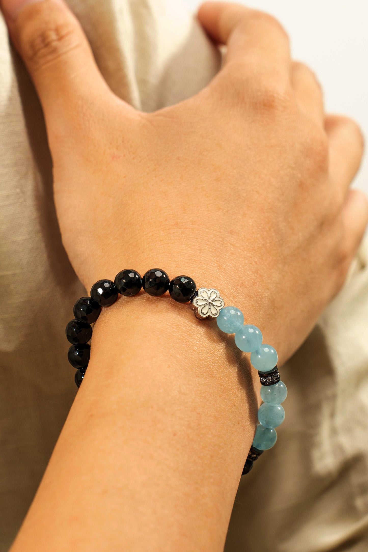 Birthstone Aquamarine Bracelet - MAR - Quarter Eclipse Mulstio - 9