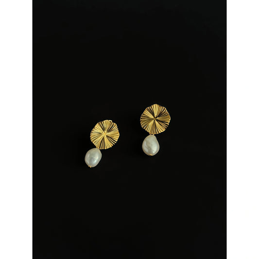 French Retro Gold Sunflower Freshwater Pearl Drop Earrings-Peace & Serenity