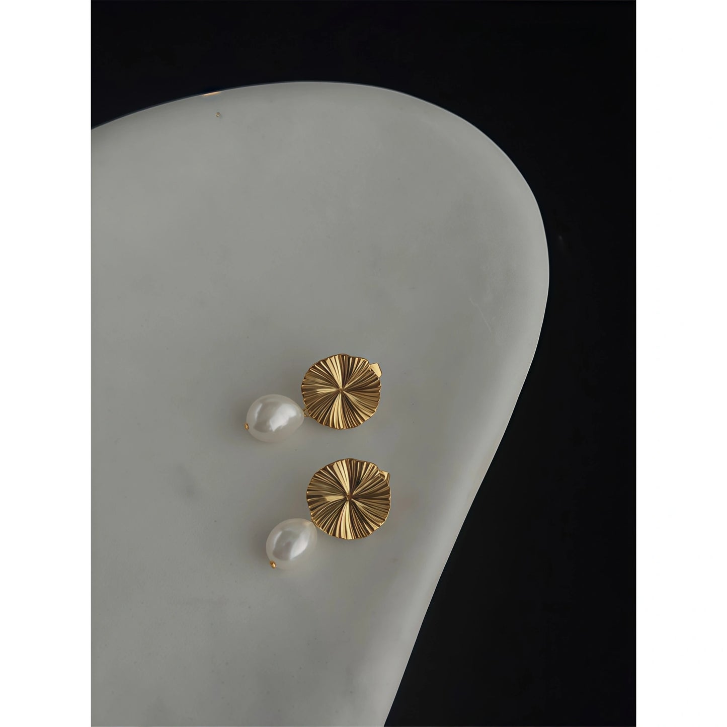 French Retro Gold Sunflower Freshwater Pearl Drop Earrings-Peace & Serenity