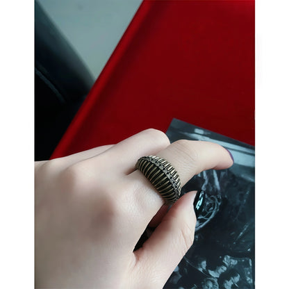 Shell Textured Ring with Diamond in Silver & Copper